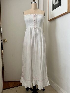 NWT Strapless White UO Midi Sundress